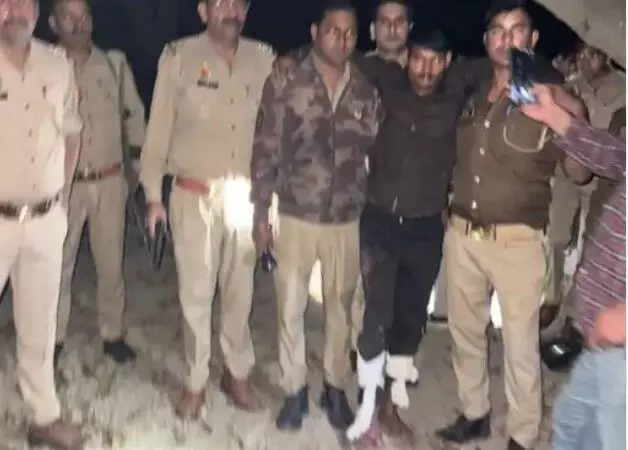 मुठभेड़ में गोली लगते ही जोड़े हाथ- गिड़गिड़ाकर बोला नहीं करूंगा गुनाह मुठभेड़ में गोली लगते ही जोड़े हाथ- गिड़गिड़ाकर बोला नहीं करूंगा गुनाह