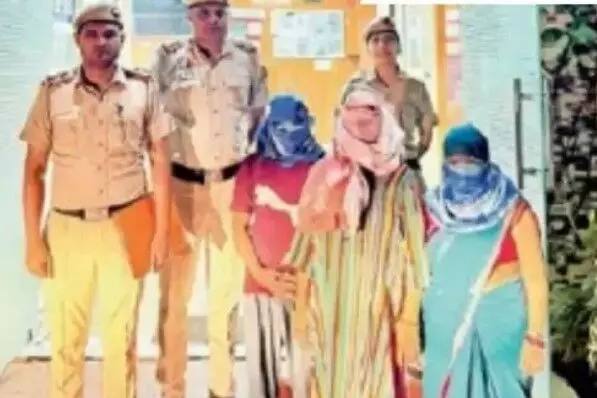 27 दिन के नवजात शिशु का किडनैप- दो नाबालिग समेत पांच गिरफ्तार 27 दिन के नवजात शिशु का किडनैप- दो नाबालिग समेत पांच गिरफ्तार