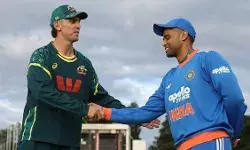 दूसरा t20-टॉस जीतकर ऑस्ट्रेलिया ने चुनी गेंदबाजी- शार्ट की वापसी दूसरा t20-टॉस जीतकर ऑस्ट्रेलिया ने चुनी गेंदबाजी- शार्ट की वापसी