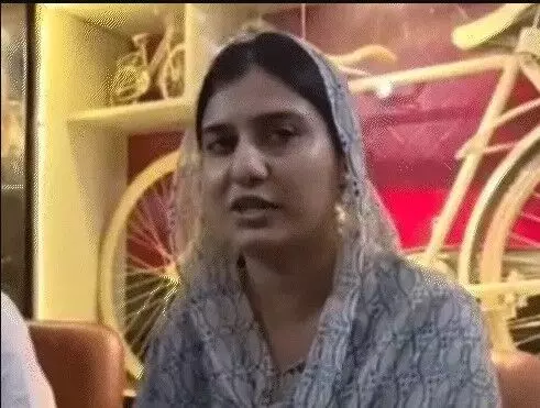 बुलडोजर व भीड़ से बुरी तरह डरी सपा सांसद- बोली इकरा हसन
