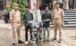 चलती बाइक से मोबाइल लूटने वाले दो लुटेरे गिरफ्तार- कॉलेज के पास से..