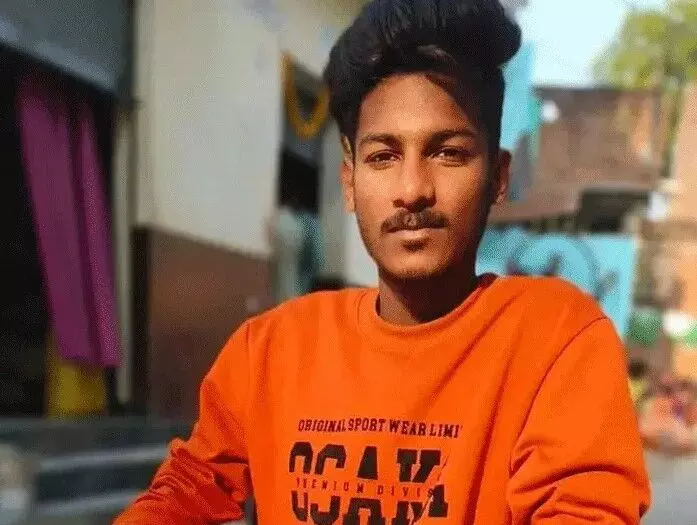 पार्टी में टेस्टिंग के समय कट्टे से चली गोली युवक के सीने में धंसी पार्टी में टेस्टिंग के समय कट्टे से चली गोली युवक के सीने में धंसी