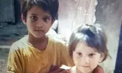 खेलते खेलते गायब हुई दो बहने पानी से भरे गड्ढे में मरी मिली-मचा कोहराम खेलते खेलते गायब हुई दो बहने पानी से भरे गड्ढे में मरी मिली-मचा कोहराम