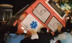 बेकाबू हुई एंबुलेंस ने लोगों को मारी टक्कर-2 लोगों की मौत-कई अन्य घायल बेकाबू हुई एंबुलेंस ने लोगों को मारी टक्कर-2 लोगों की मौत-कई अन्य घायल