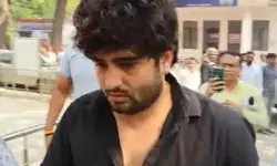 तहसील पर विजिलेंस का छापा- रिश्वत लेता लेखपाल गिरफ्तार- दाखिल खारिज..