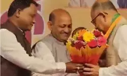BJD को झटका-सीएम की मौजूदगी में पार्टी नेता बीजेपी में शामिल