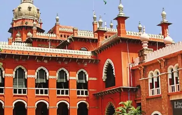 उठी मांग-हुक्का बार पर लगा प्रतिबंध हर्बल के नाम पर नहीं किया जाए खत्म उठी मांग-हुक्का बार पर लगा प्रतिबंध हर्बल के नाम पर नहीं किया जाए खत्म