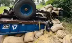 रोडवेज बस की धान लदी ट्रैक्टर ट्राली से टक्कर-मौके पर चीख पुकार रोडवेज बस की धान लदी ट्रैक्टर ट्राली से टक्कर-मौके पर चीख पुकार