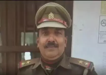 बाइक की टूटी चैन- घायल हुए दरोगा की मौत परिजनों में कोहराम बाइक की टूटी चैन- घायल हुए दरोगा की मौत परिजनों में कोहराम