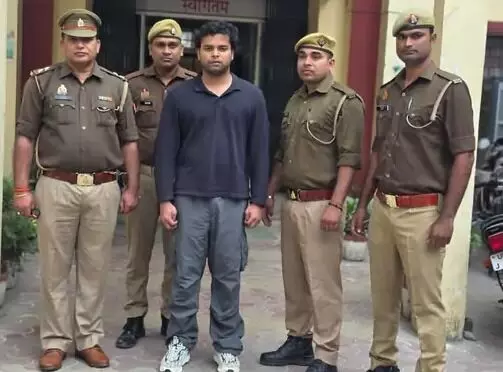 जेल में मोबाइल पहुंचाने व GST चोरी का आरोपी पूर्व MLA का बेटा गिरफ्तार जेल में मोबाइल पहुंचाने व GST चोरी का आरोपी पूर्व MLA का बेटा गिरफ्तार