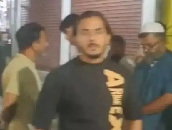 केले के छिलके को लेकर बवाल- चली गोली- एक गिरफ्तार- अन्य की तलाश में..