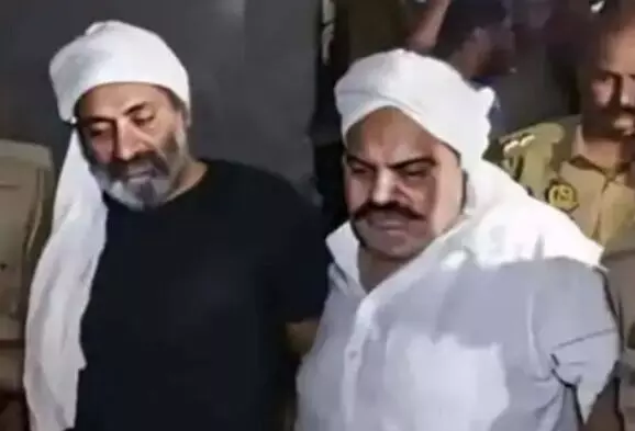 अतीक के बहनोई, वकील, ड्राइवर में नौकर की जमानत अर्जी खारिज अतीक के बहनोई, वकील, ड्राइवर में नौकर की जमानत अर्जी खारिज