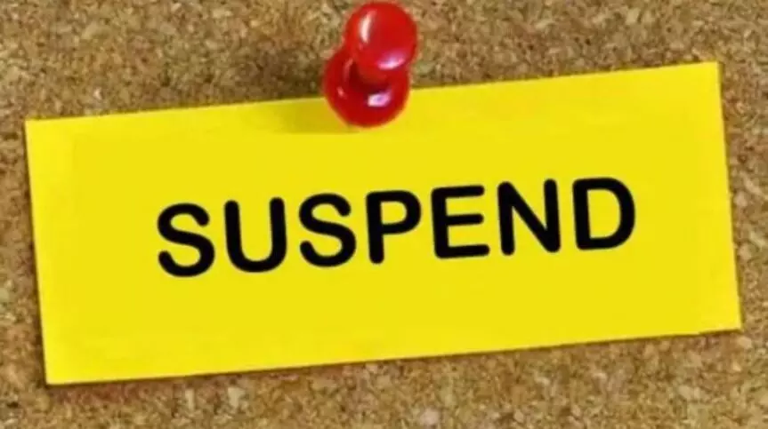 UP में लापरवाही पर एक्शन- अमिताभ बच्चन समेत किये 8 सस्पेंड UP में लापरवाही पर एक्शन- अमिताभ बच्चन समेत किये 8 सस्पेंड