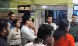 फिर सुर्खियों में ममता का बंगाल-4 साल की बच्ची से बलात्कार-नाली में... फिर सुर्खियों में ममता का बंगाल-4 साल की बच्ची से बलात्कार-नाली में...