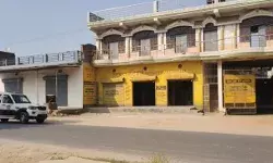 डॉक्टर के घर रेड- मिला 300 किलो RDX, AK 47 एवं कारतूस