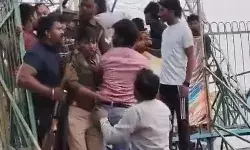 झूलें के किराए को लेकर विवाद- प्रधान और बाउंसरों ने मेले में की मारपीट झूलें के किराए को लेकर विवाद- प्रधान और बाउंसरों ने मेले में की मारपीट