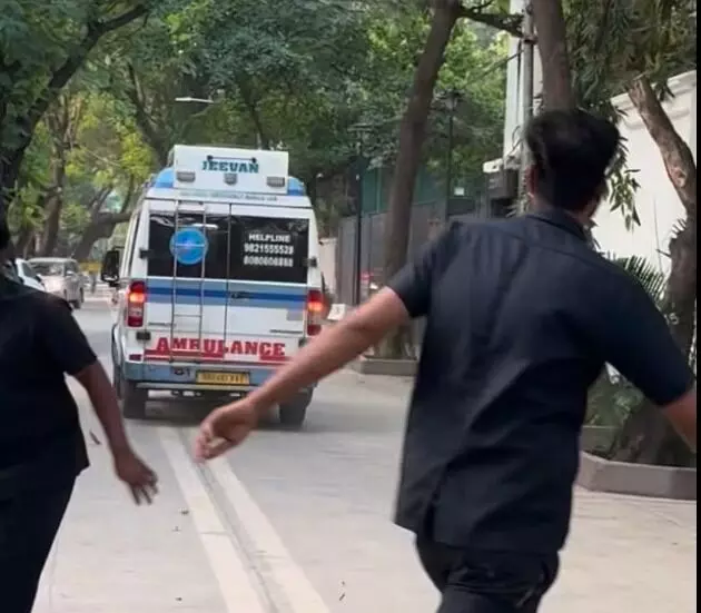 मौत को मात देकर लौटे धरम पाजी का घर पर ही जारी रहेगा इलाज