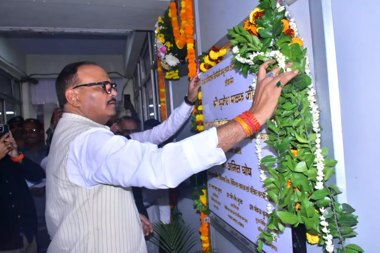 डिप्टी CM ने किया डिजिटल एक्सरे व उपकरणों का उद्घाटन डिप्टी CM ने किया डिजिटल एक्सरे व उपकरणों का उद्घाटन