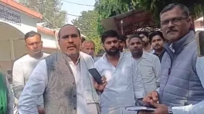 छात्र आत्मदाह मामला-प्रिंसिपल की अग्रिम जमानत अर्जी सुनवाई स्थगित छात्र आत्मदाह मामला-प्रिंसिपल की अग्रिम जमानत अर्जी सुनवाई स्थगित