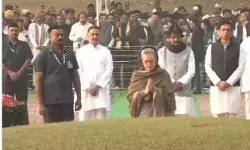 पूर्व PM की 125 वीं जयंती- PM मोदी ने दी श्रद्धांजलि-सोनिया.. पूर्व PM की 125 वीं जयंती- PM मोदी ने दी श्रद्धांजलि-सोनिया..