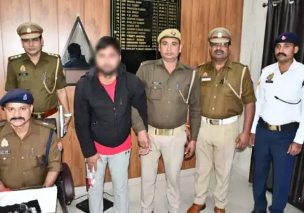 रॉन्ग साइड कार निकालने के टशन में सिपाही पर हमले का आरोपी लगा हाथ रॉन्ग साइड कार निकालने के टशन में सिपाही पर हमले का आरोपी लगा हाथ