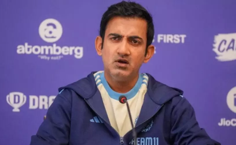 प्रयोग करने में लगे कोच गंभीर ने भारत की हार के बाद किया पिच का बचाव प्रयोग करने में लगे कोच गंभीर ने भारत की हार के बाद किया पिच का बचाव