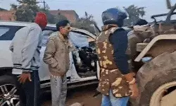 5 लोगों की मौत का सबब बनी रेत भरी ट्रैक्टर ट्रॉली- टकराई फॉर्च्यूनर 5 लोगों की मौत का सबब बनी रेत भरी ट्रैक्टर ट्रॉली- टकराई फॉर्च्यूनर