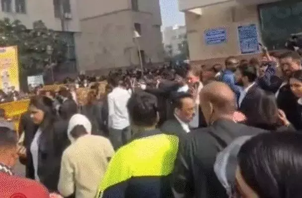 अल्टीमेटम भेजकर दिल्ली की चार अदालतों को उड़ाने की धमकी अल्टीमेटम भेजकर दिल्ली की चार अदालतों को उड़ाने की धमकी