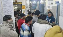 दूध टैंकर ने बाइक में मारी टक्कर- एक की मौत- तीन युवक घायल दूध टैंकर ने बाइक में मारी टक्कर- एक की मौत- तीन युवक घायल