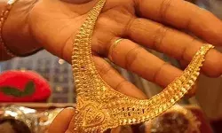 सोने चांदी के दामों में गिरावट जारी- दोनों धातुओं ने फिर लगाया गोता सोने चांदी के दामों में गिरावट जारी- दोनों धातुओं ने फिर लगाया गोता