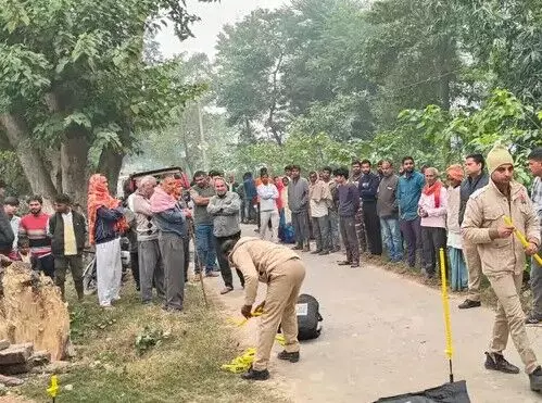 गला काटकर युवक का मर्डर- नहर मार्ग पर फेंकी लाश-परिजनों में..