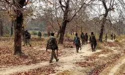 बॉर्डर पर मुठभेड़ जारी- 7 नक्सली किये ढेर- टॉप लीडर देव जी.. बॉर्डर पर मुठभेड़ जारी- 7 नक्सली किये ढेर- टॉप लीडर देव जी..