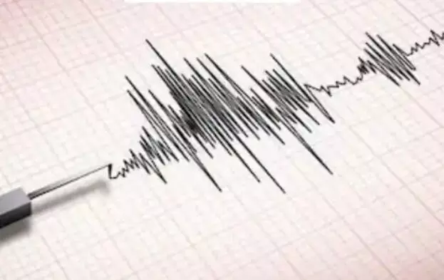 फिर हिली धरती-5.2 तीव्रता के भूकंप के झटकों से बुरी तरह लोग