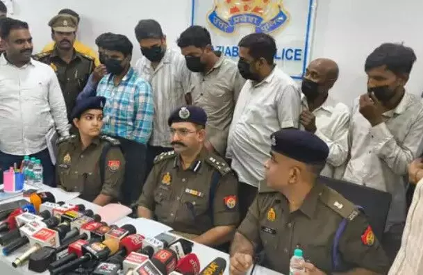 भ्रष्टाचार पर वार-रिश्वतखोर इंस्पेक्टर के साथ 4 लाख की घूस देने वाला..