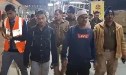 ट्रेन में खाने के पैसों को लेकर पैसेंजर ने पैंट्री वेंडर का सिर फोड़ा