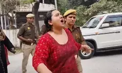 पति से परेशान महिला का एसएसपी दफ्तर पर आत्मदाह का प्रयास पति से परेशान महिला का एसएसपी दफ्तर पर आत्मदाह का प्रयास