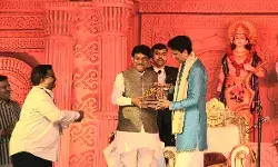 कथा व्यास ने किया मंत्री कपिल का सम्मान-अग्रवाल ने रामकथा श्रवण कर..