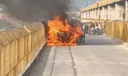 हथिनीकुंड बैराज पर चलती कर बनी आग का गोला- मौके पर फायर ब्रिगेड..