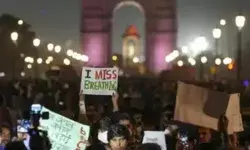 प्रदूषण के खिलाफ प्रदर्शन-बिगड़े हालात 4 पुलिस कर्मी घायल प्रदूषण के खिलाफ प्रदर्शन-बिगड़े हालात 4 पुलिस कर्मी घायल