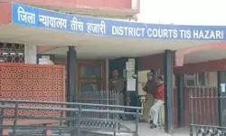 सड़क व फुटपाथ पर अतिक्रमण के लिए दुकानदार को दिया दोषी करार सड़क व फुटपाथ पर अतिक्रमण के लिए दुकानदार को दिया दोषी करार