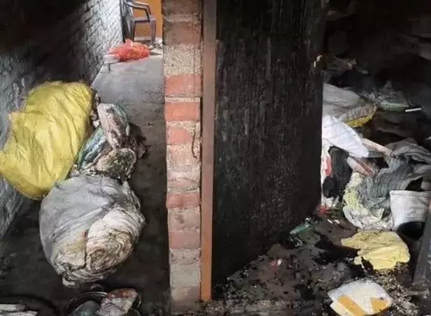 दफ्तर जाने के लिए लंच तैयार कर रही महिला की मौत- सिलेंडर ब्लास्ट से घर दफ्तर जाने के लिए लंच तैयार कर रही महिला की मौत- सिलेंडर ब्लास्ट से घर