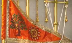 रामलला की धर्म ध्वजा शिखर पर फहराने को पीएम पहुंचे अयोध्या रामलला की धर्म ध्वजा शिखर पर फहराने को पीएम पहुंचे अयोध्या