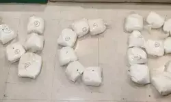 छापा मारकर घर से 262 करोड़ की ड्रग्स की जब्त-महिला समेत दो अरेस्ट