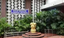 आय से अधिक संपत्ति मामला-अफसरों के ठिकानों पर लोकायुक्त का छापा आय से अधिक संपत्ति मामला-अफसरों के ठिकानों पर लोकायुक्त का छापा