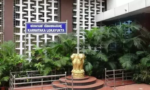 आय से अधिक संपत्ति मामला-अफसरों के ठिकानों पर लोकायुक्त का छापा आय से अधिक संपत्ति मामला-अफसरों के ठिकानों पर लोकायुक्त का छापा