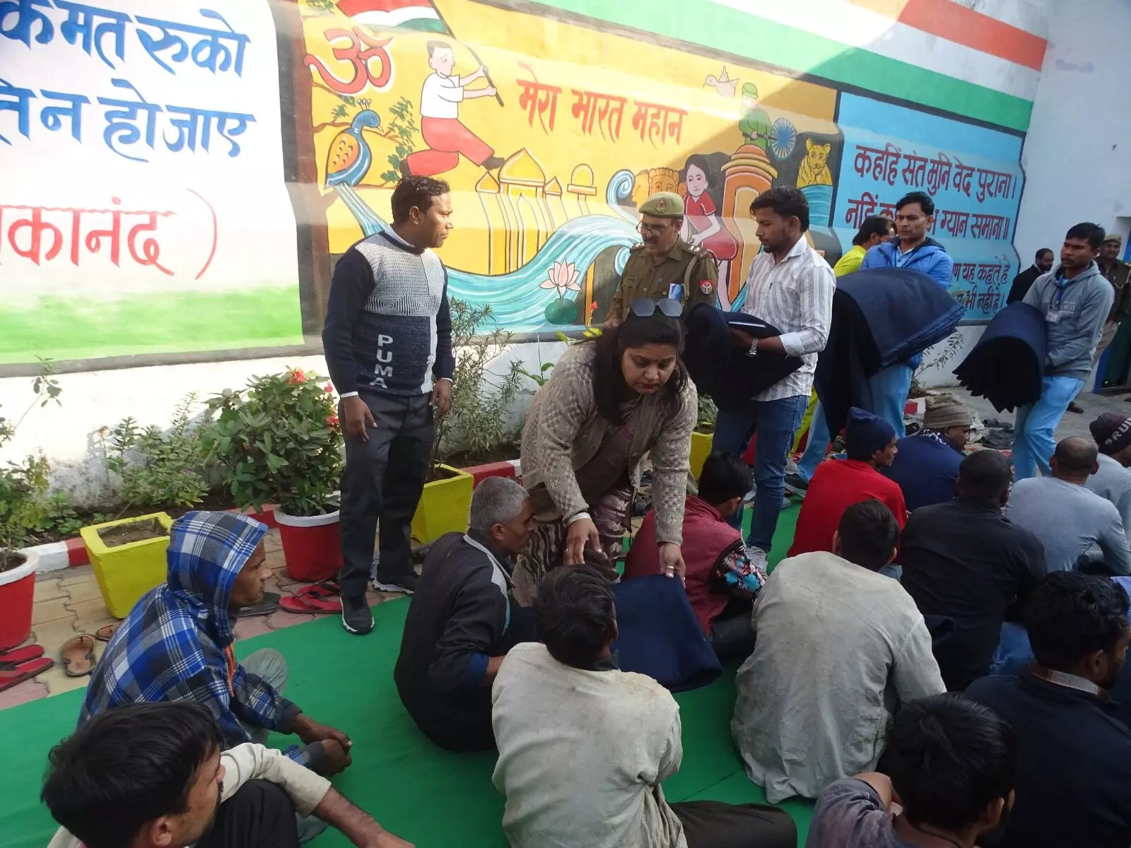 जिला कारागार में बंद जरूरतमंद बंदियों को वितरित किये 350 गर्म कम्बल जिला कारागार में बंद जरूरतमंद बंदियों को वितरित किये 350 गर्म कम्बल