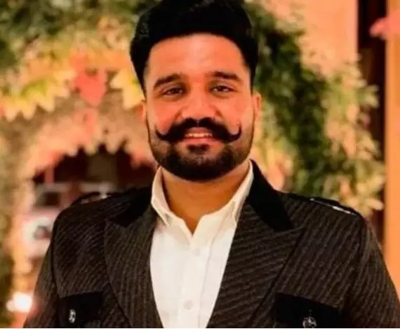 सरेआम मर्डर-सेल्फी लेने आए और कबड्डी खिलाड़ी को मार दी गोली सरेआम मर्डर-सेल्फी लेने आए और कबड्डी खिलाड़ी को मार दी गोली