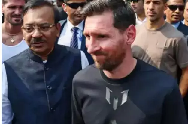 तोड़फोड़ मामले की गिरी गाज-खेल मंत्री का इस्तीफा-CEO को हटाया तोड़फोड़ मामले की गिरी गाज-खेल मंत्री का इस्तीफा-CEO को हटाया