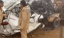 100 की स्पीड से डिवाइडर से टकराई फॉर्च्यूनर- चार दोस्तों की मौत 100 की स्पीड से डिवाइडर से टकराई फॉर्च्यूनर- चार दोस्तों की मौत