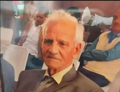 मॉर्निंग वॉक पर निकले वकील को तेज रफ्तार गाड़ी टक्कर मार हुई फरार मॉर्निंग वॉक पर निकले वकील को तेज रफ्तार गाड़ी टक्कर मार हुई फरार